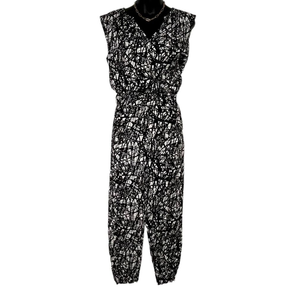 TROUVE Abstract White Black Geometric Print Ankle Pants Set Top XS Pant S
